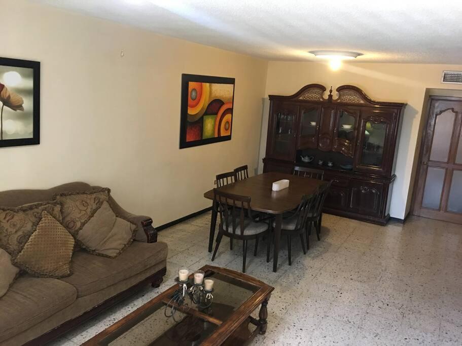 Casa Muy Comoda En Excelente Lugar Hermosillo Exteriér fotografie